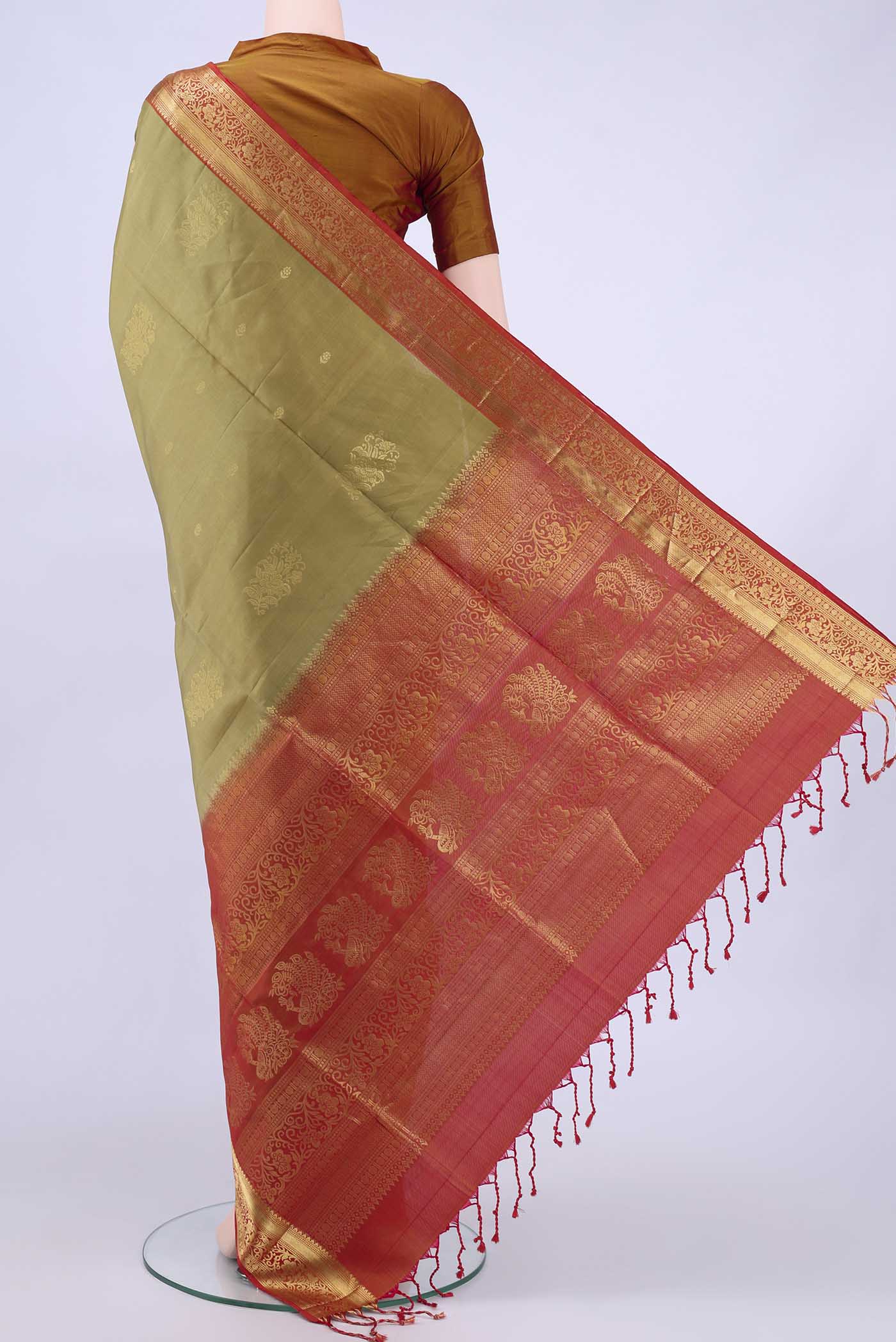 pallu body