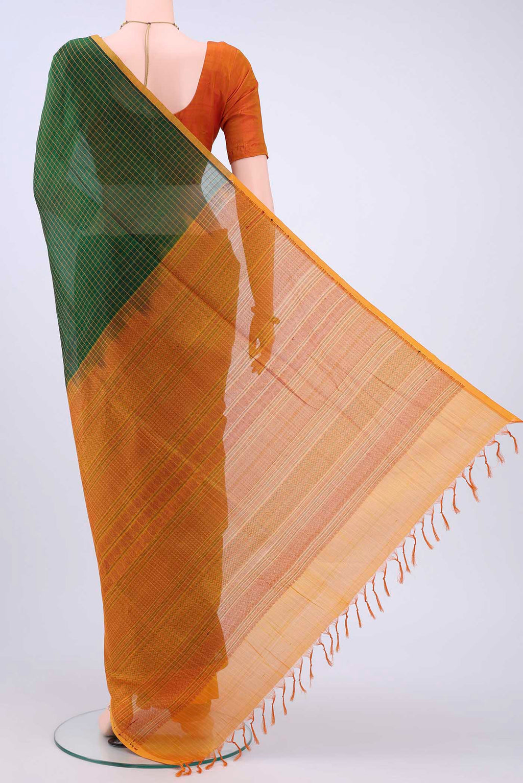 pallu body