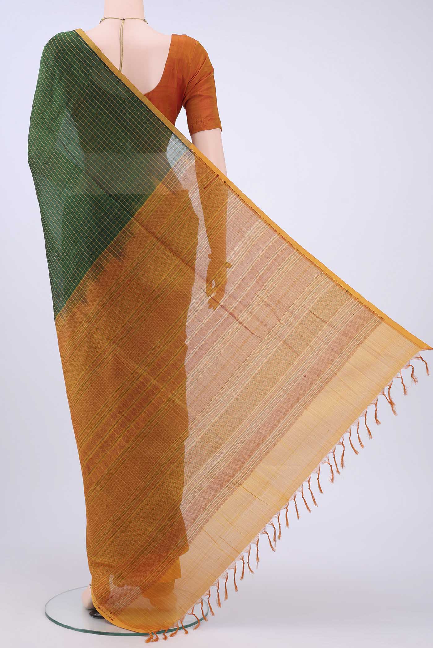 pallu body