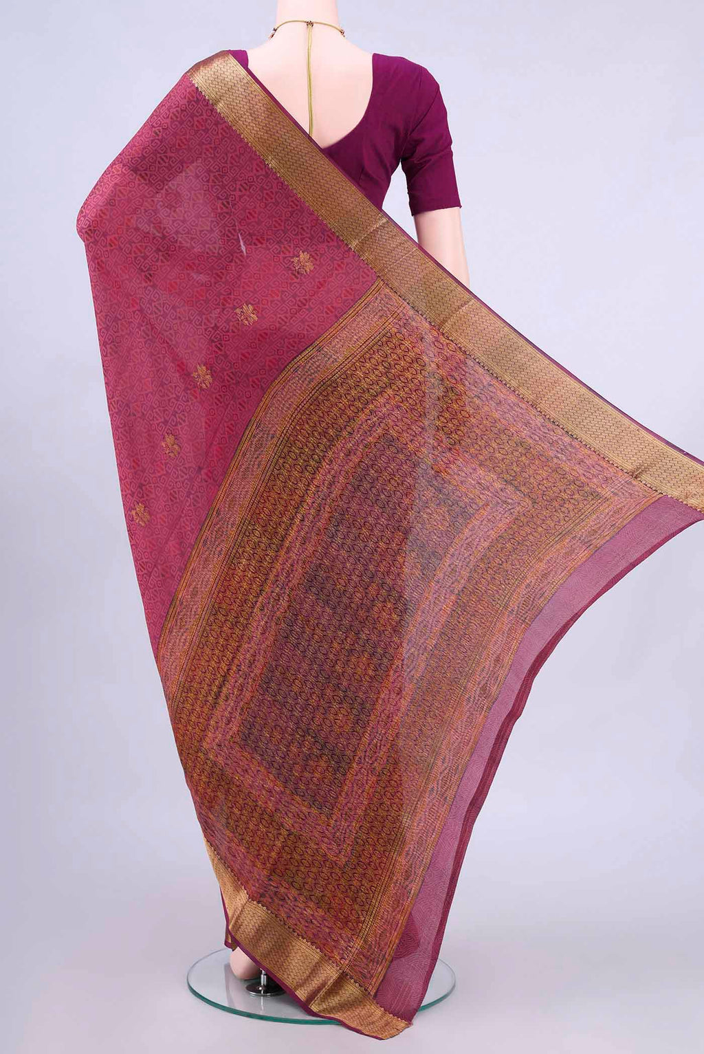 pallu body