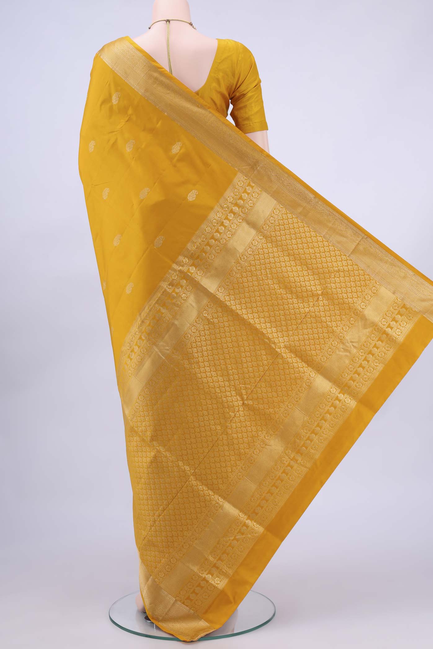 pallu body