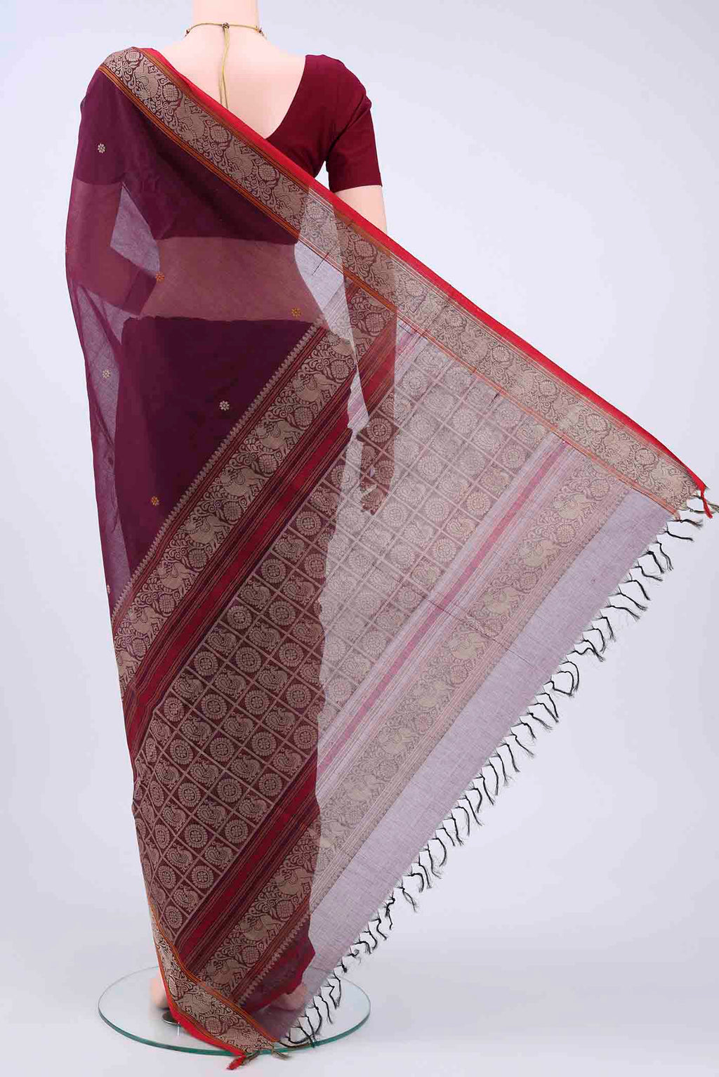 pallu body