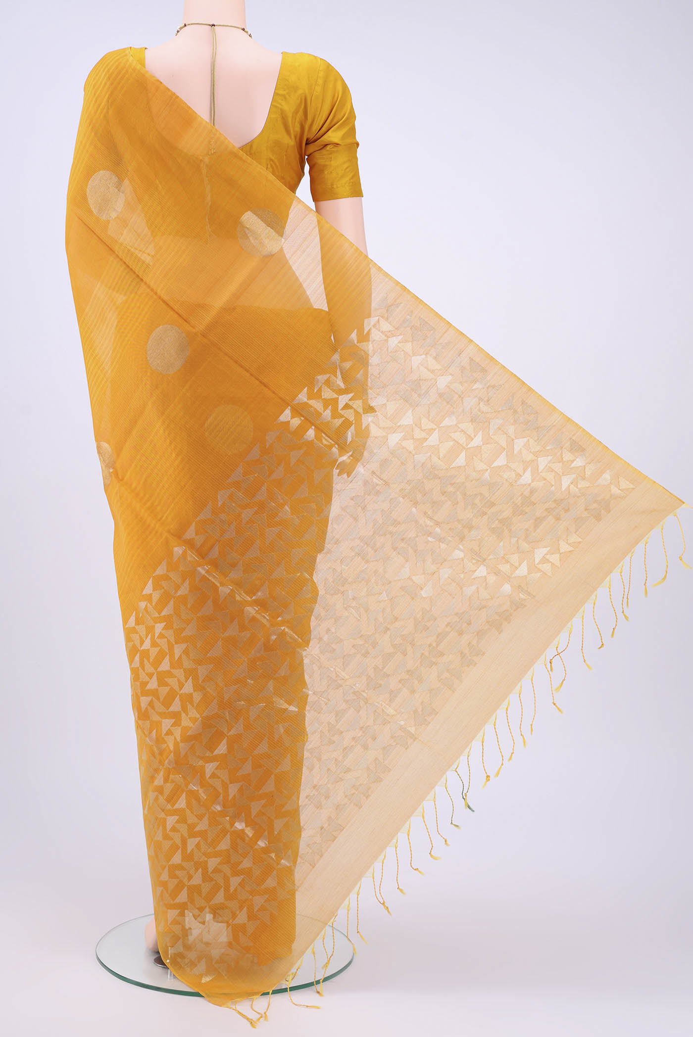 pallu body