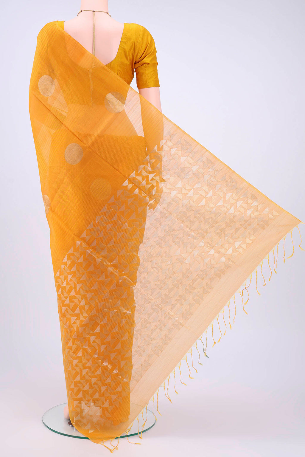 pallu body