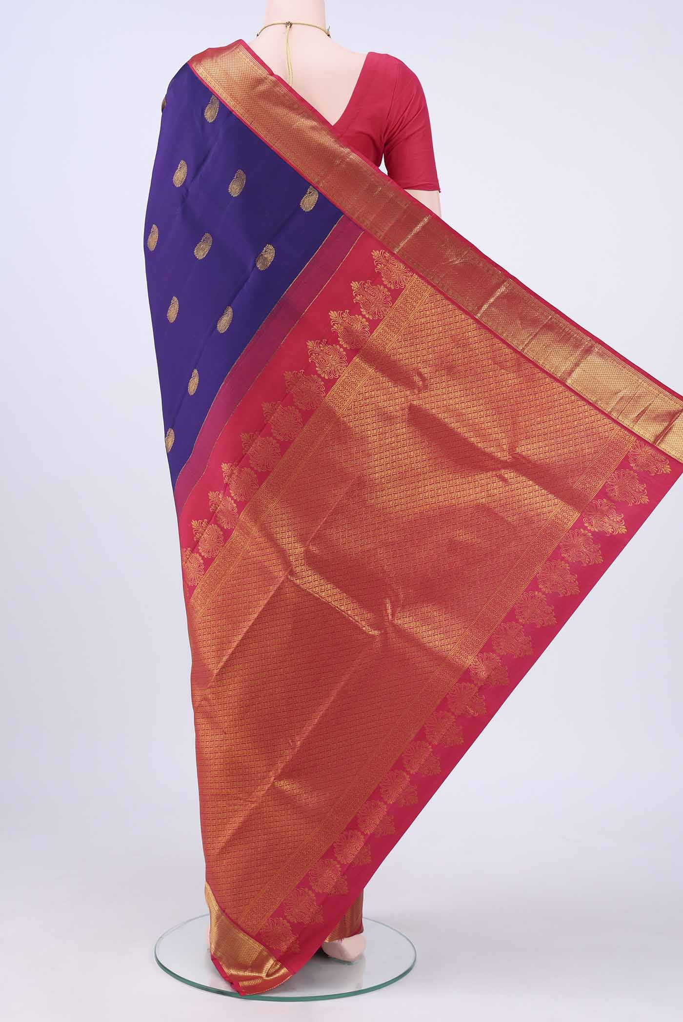 pallu body