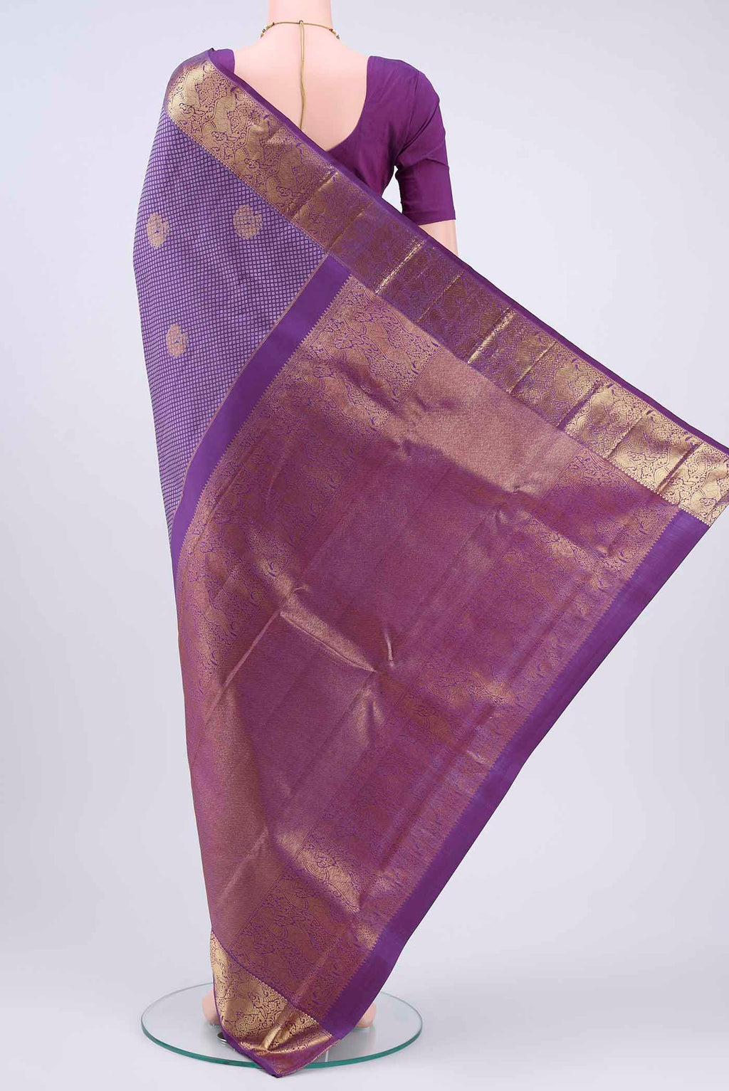 pallu body