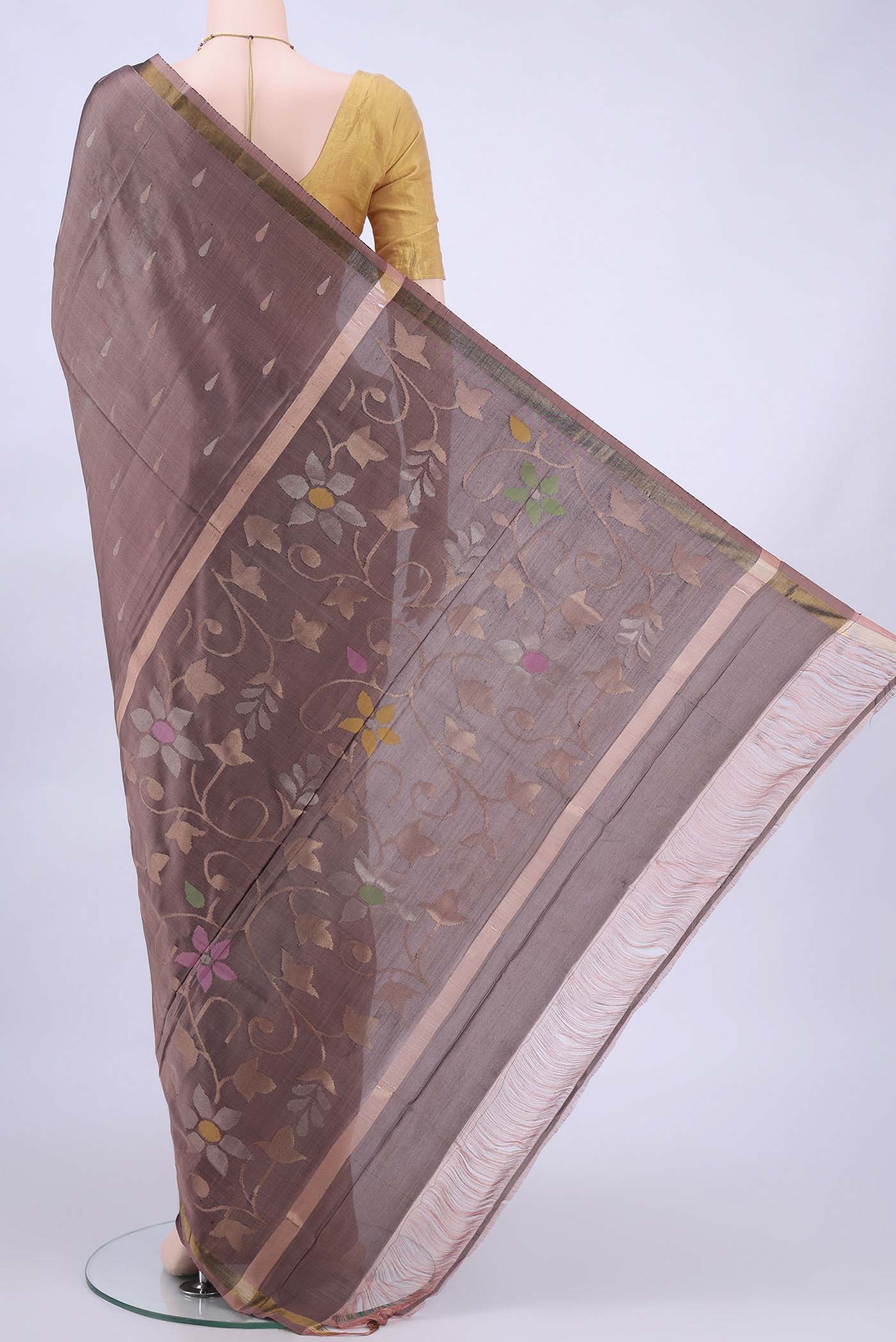 pallu body