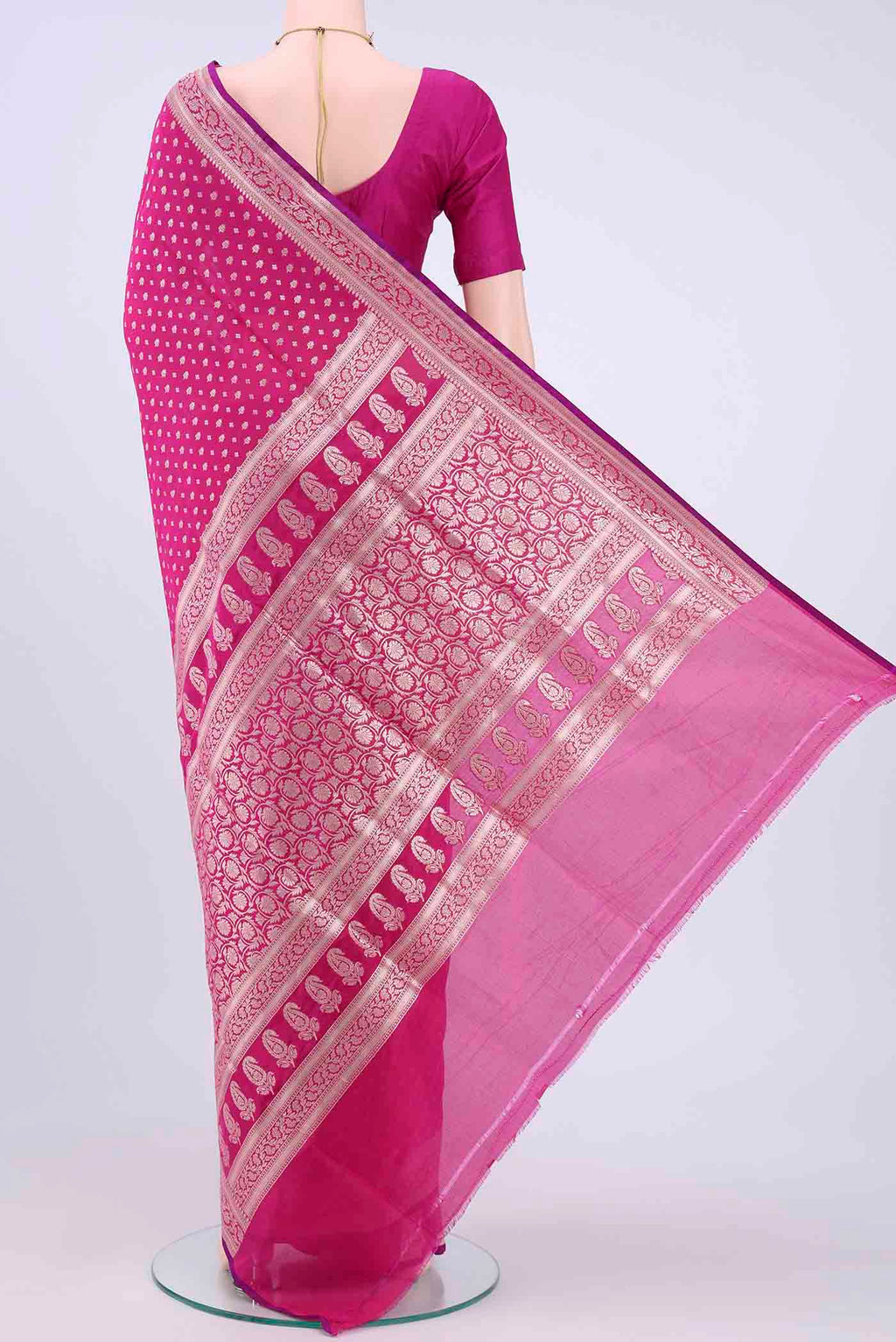 pallu body