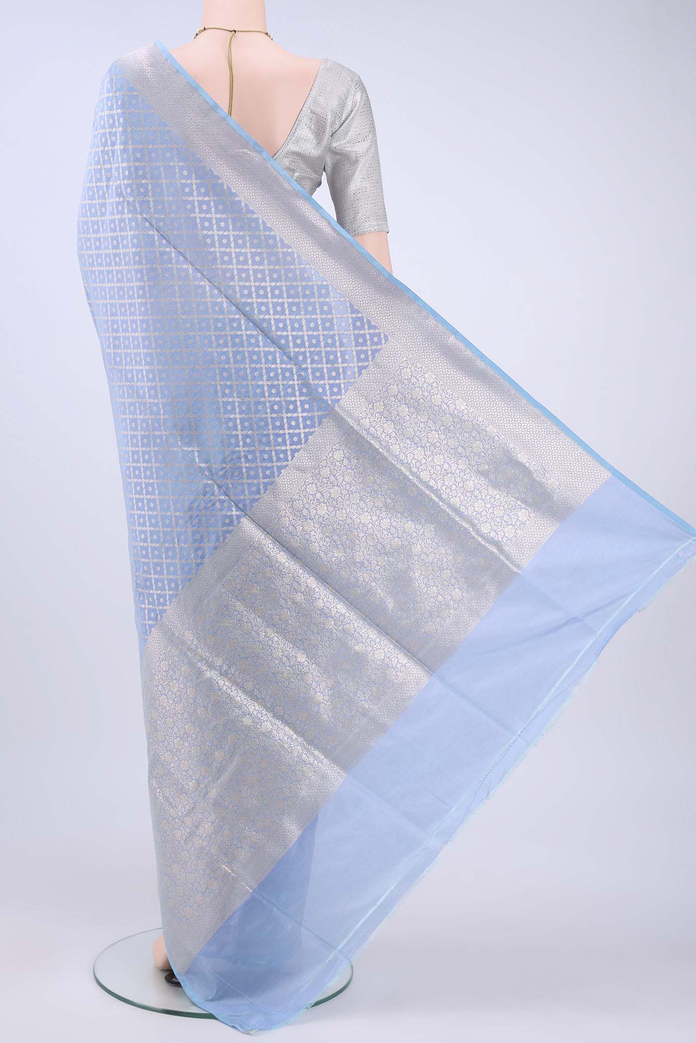 pallu body