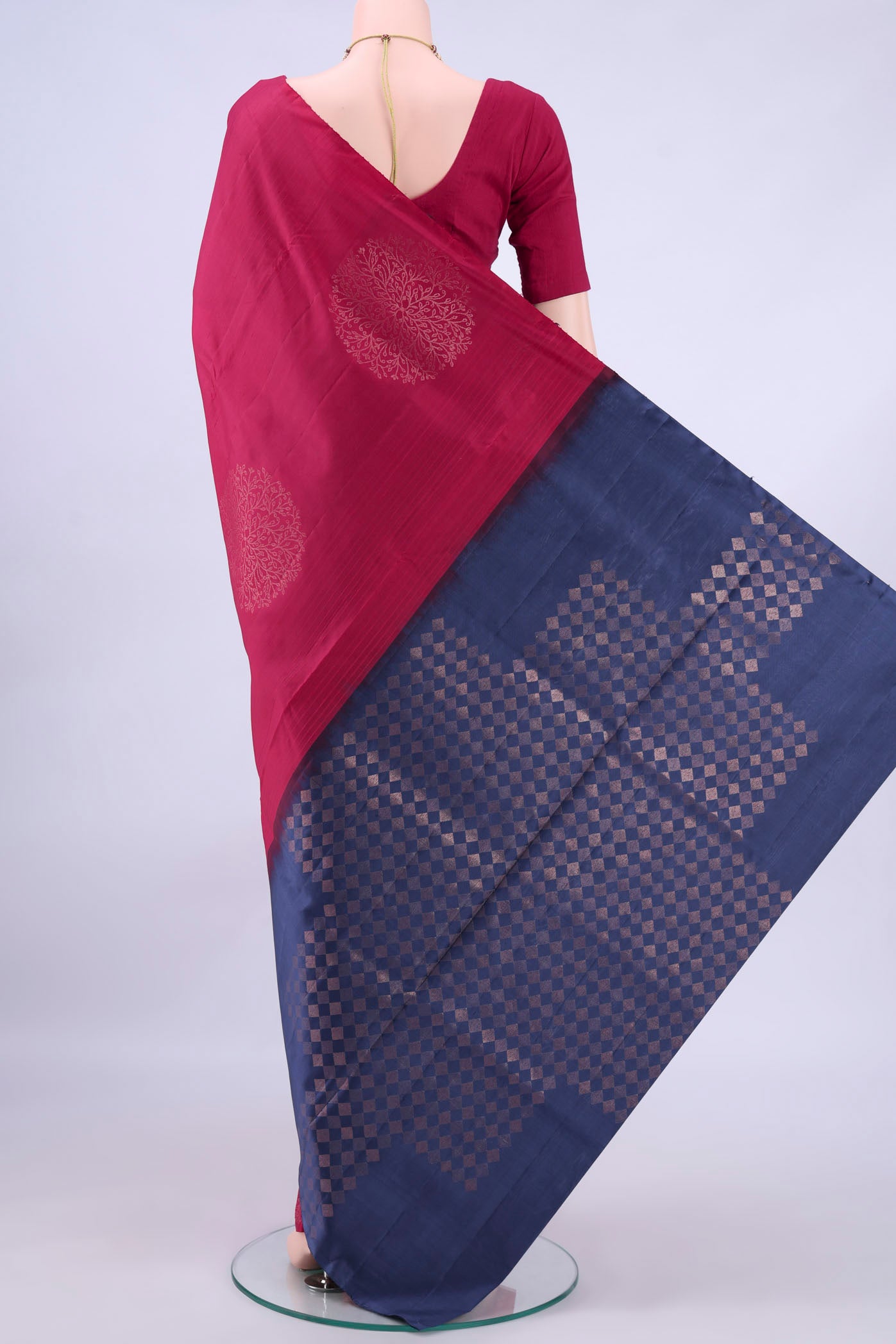 pallu body