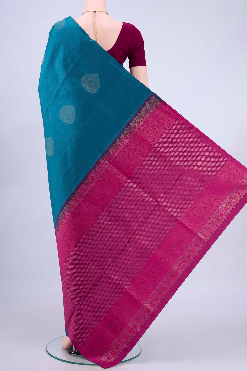 pallu body