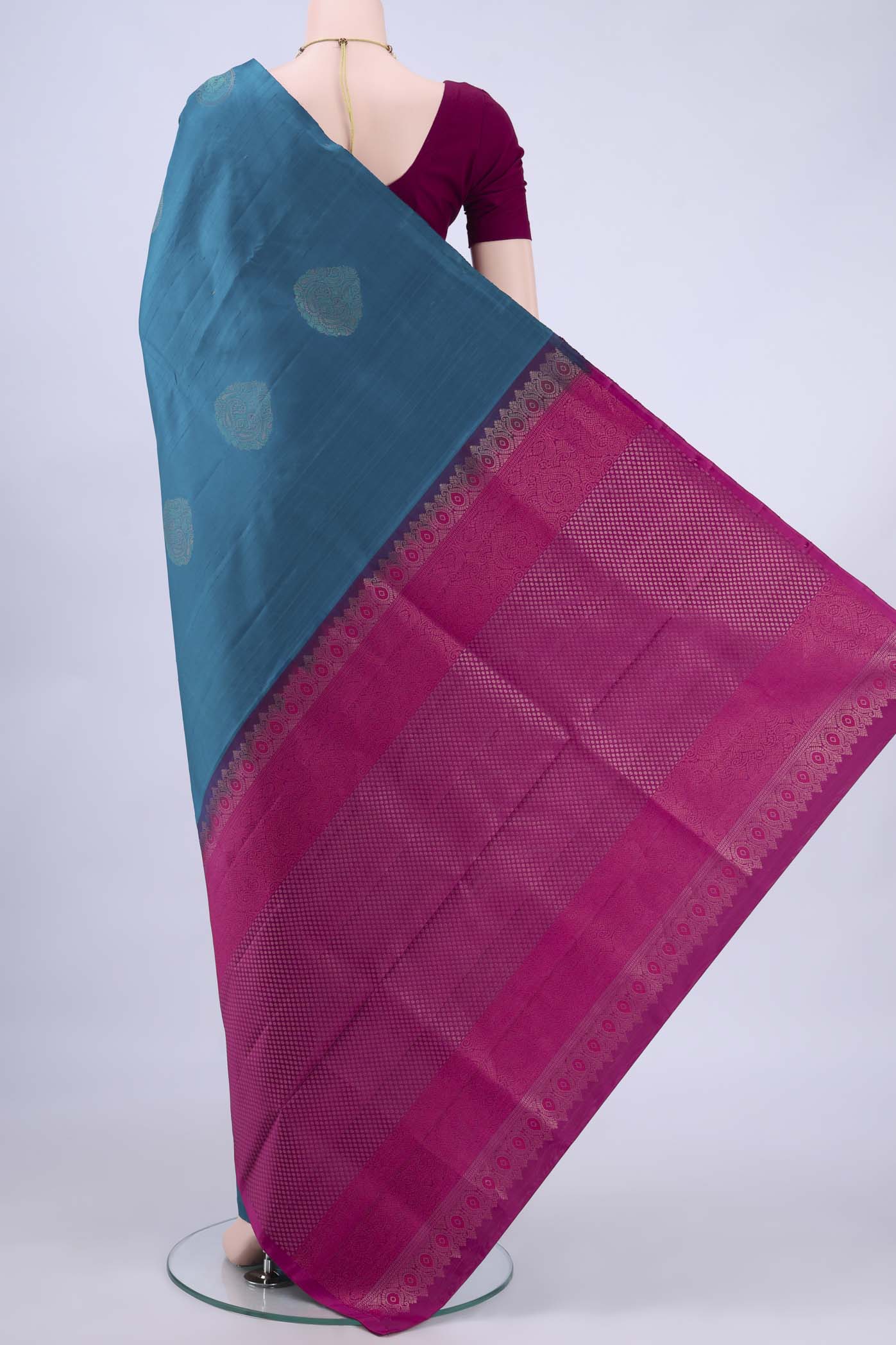 pallu body