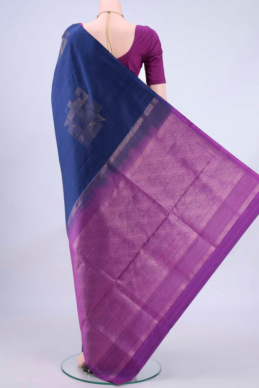 pallu body