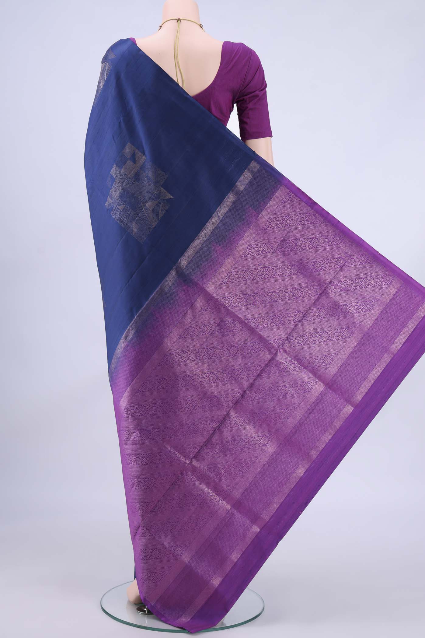 pallu body