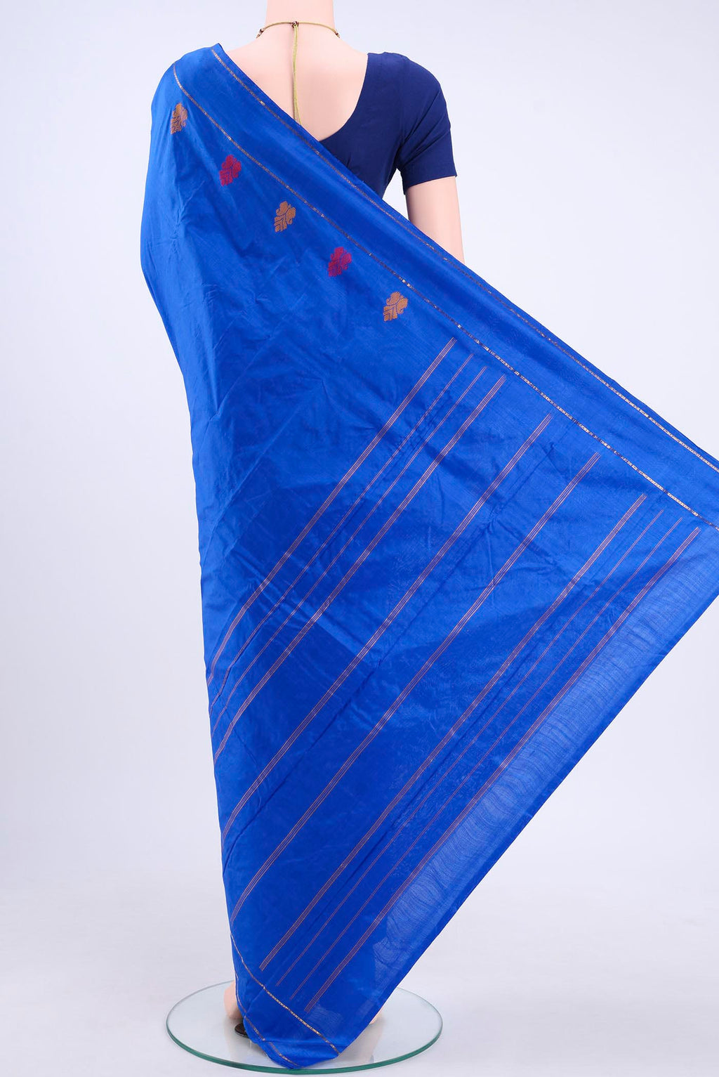 pallu body