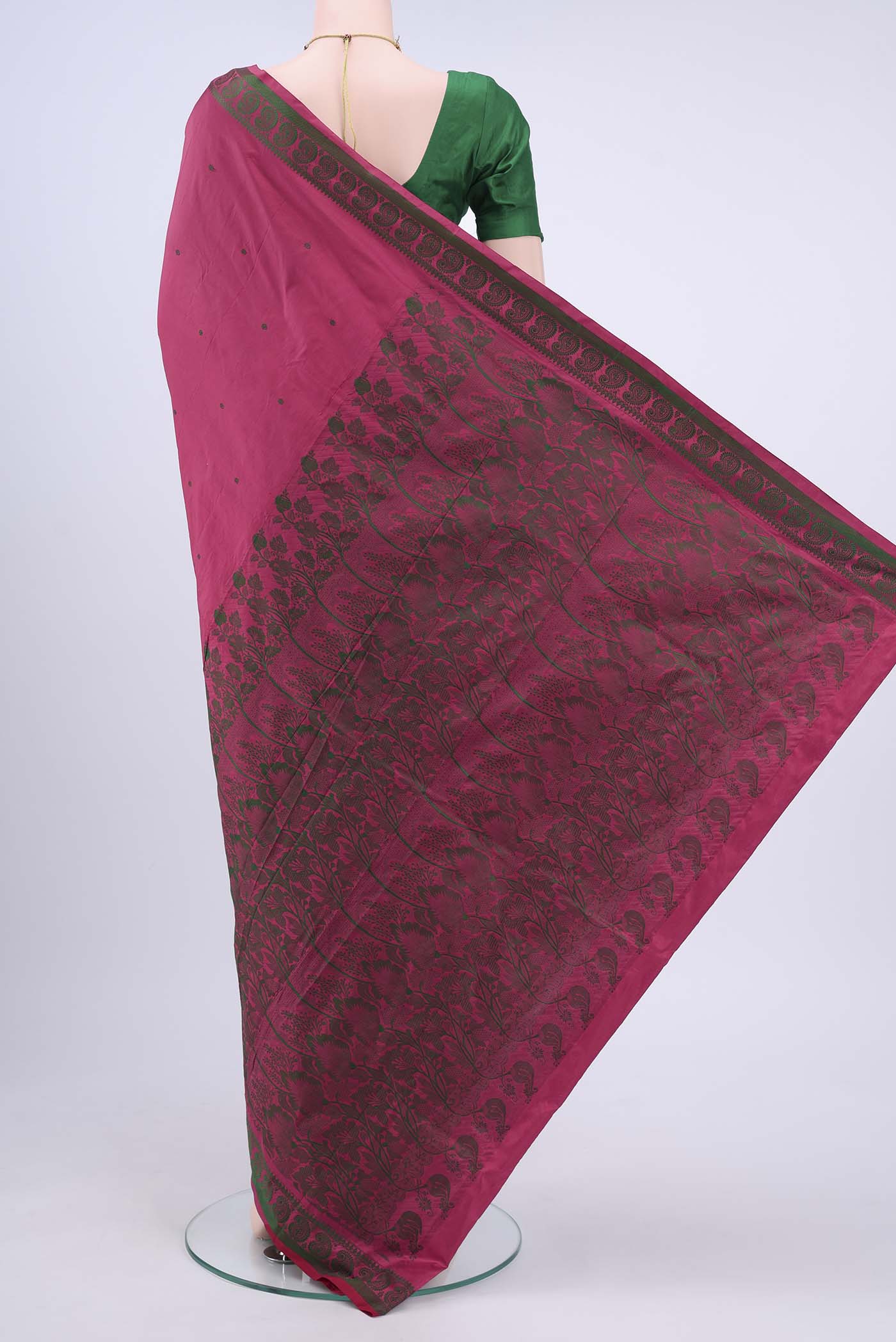 pallu body