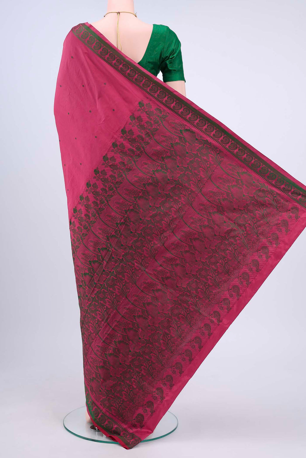 pallu body