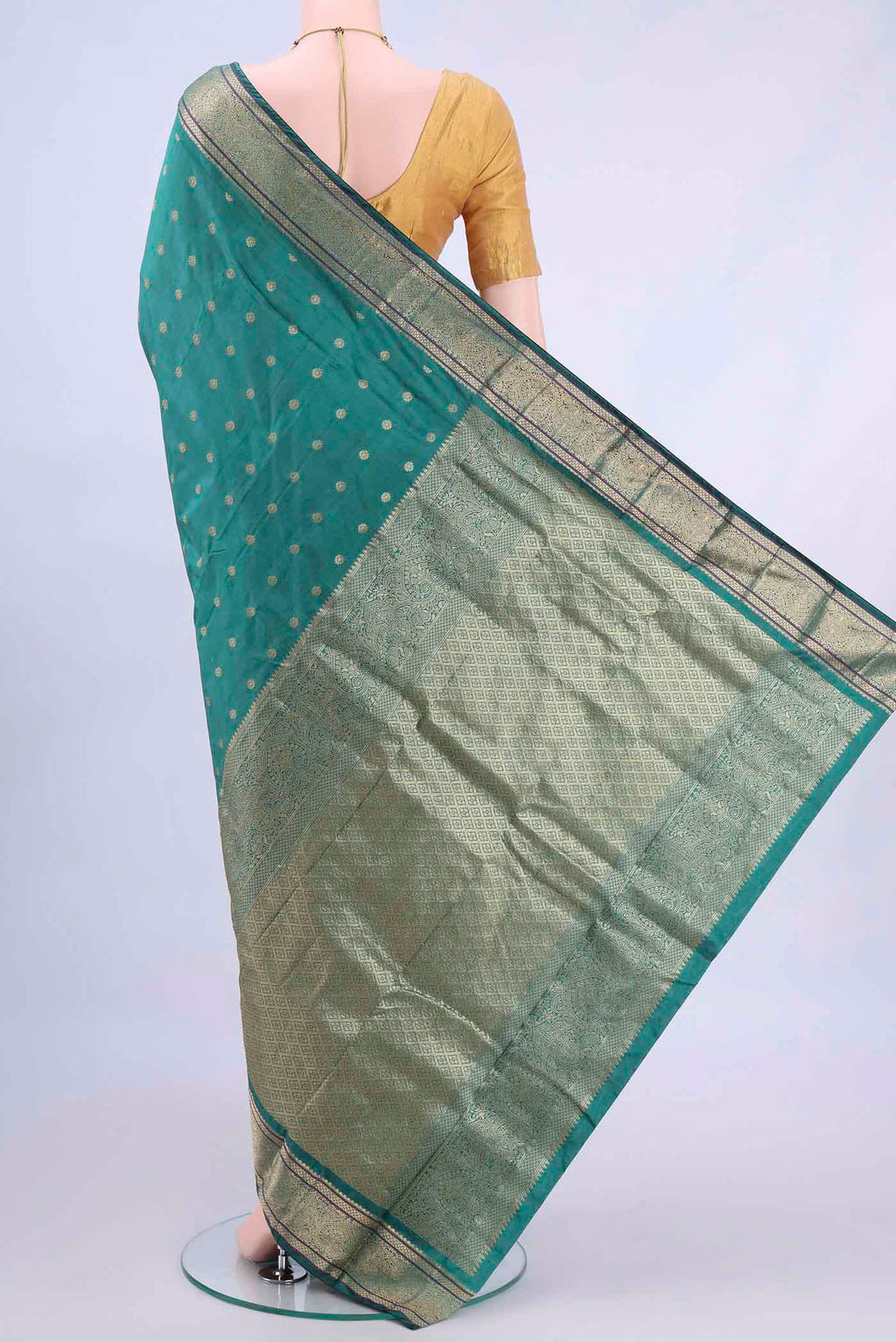 pallu body