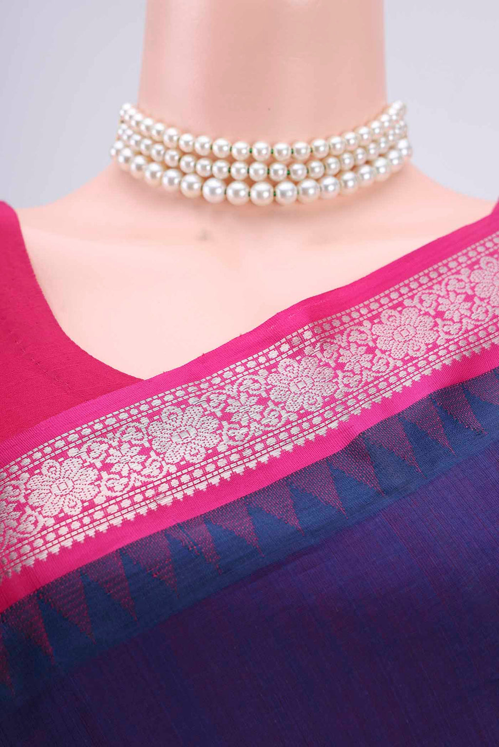 Border image of Dark Blue Blended Coimbatore Silk Cotton Saree with Plain Body and Zari Border. 