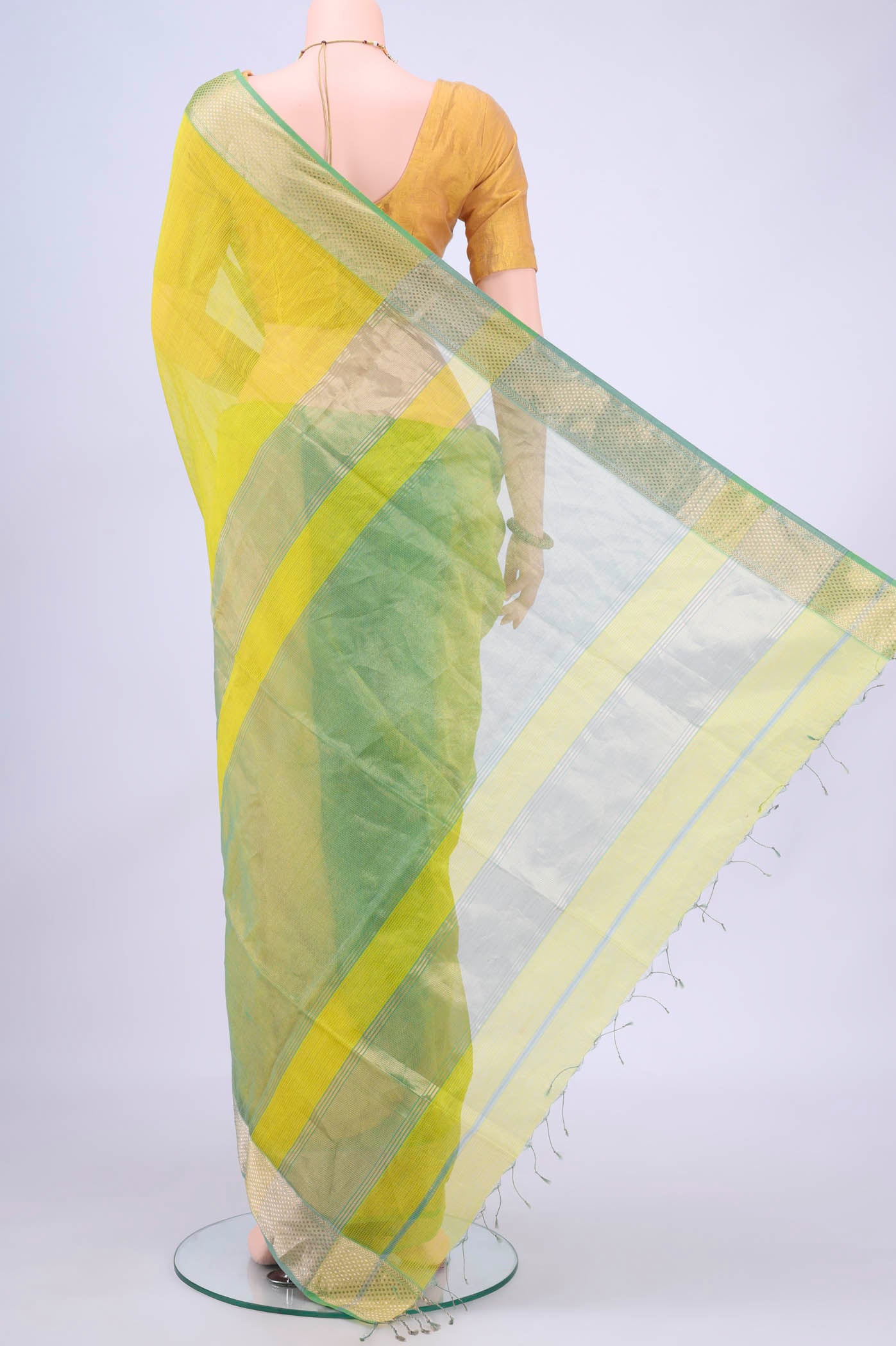 pallu body