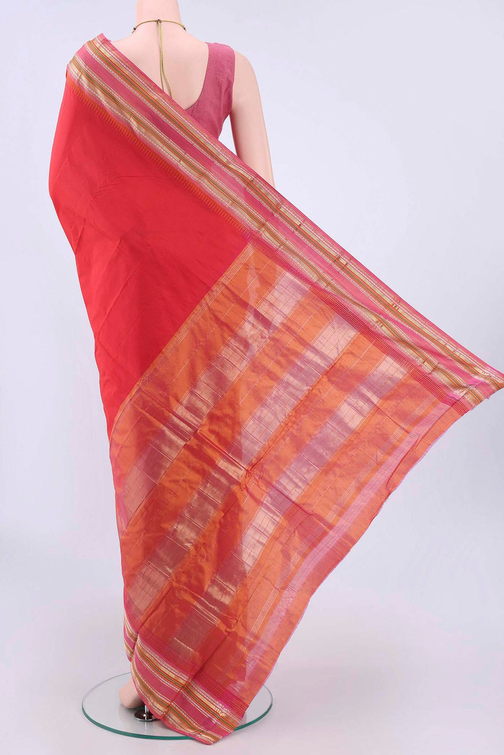 pallu body