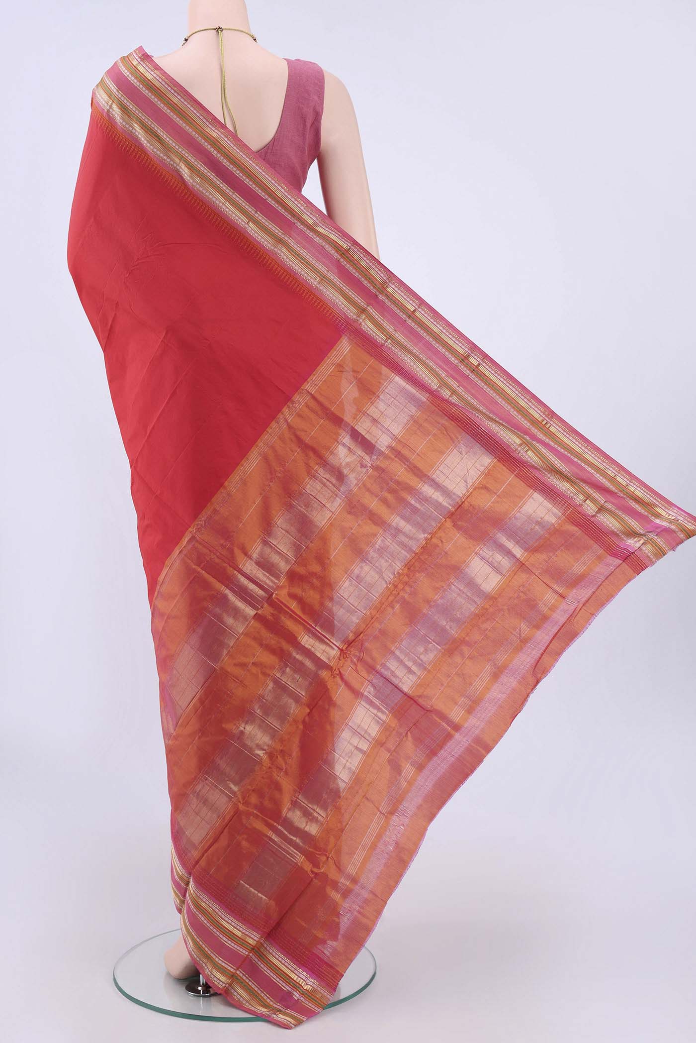 pallu body