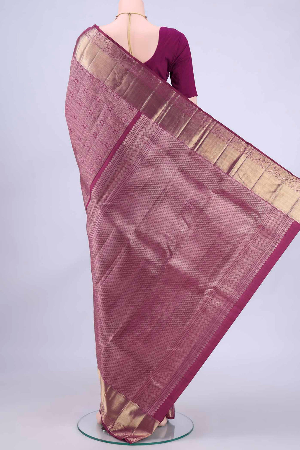 pallu body