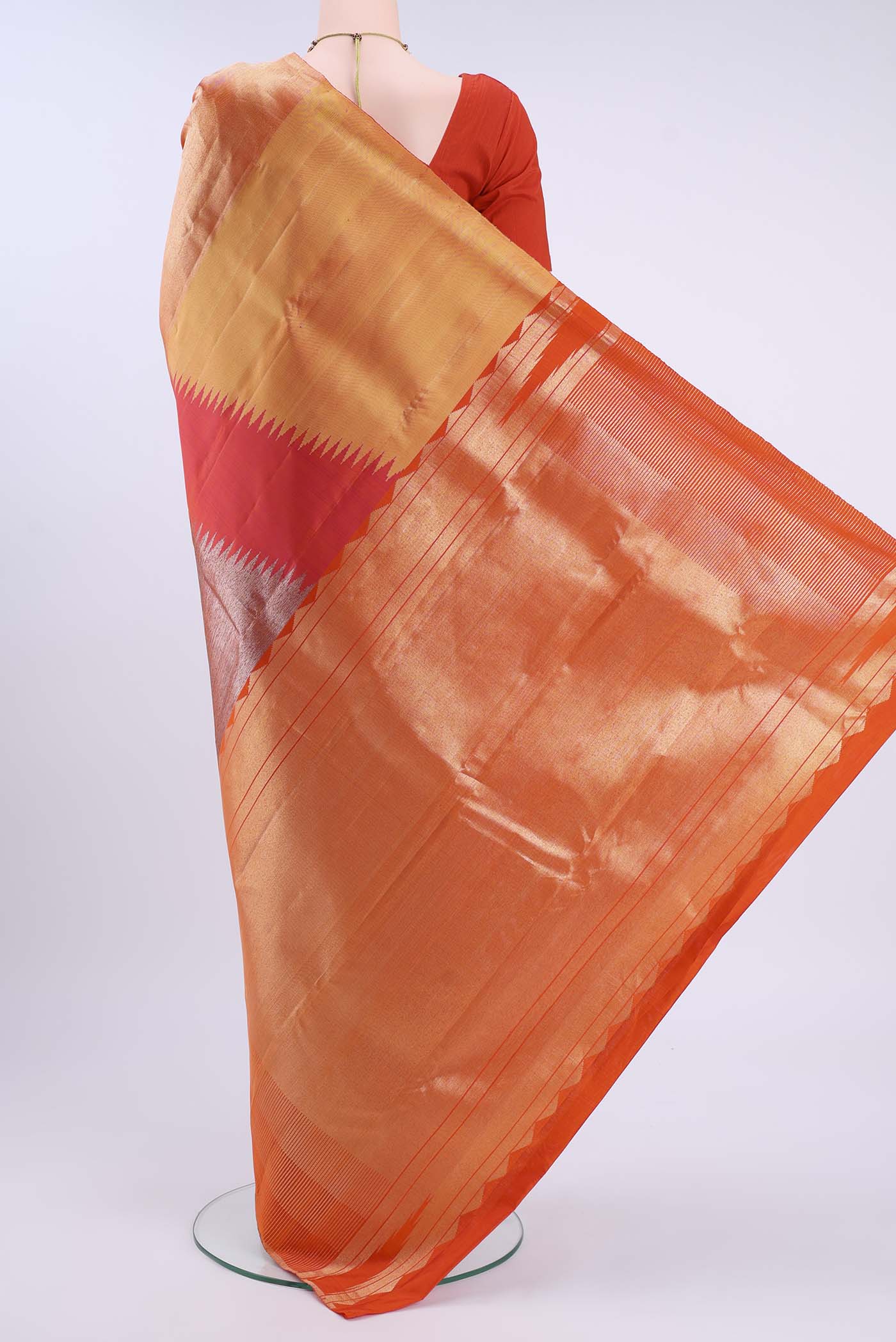pallu body