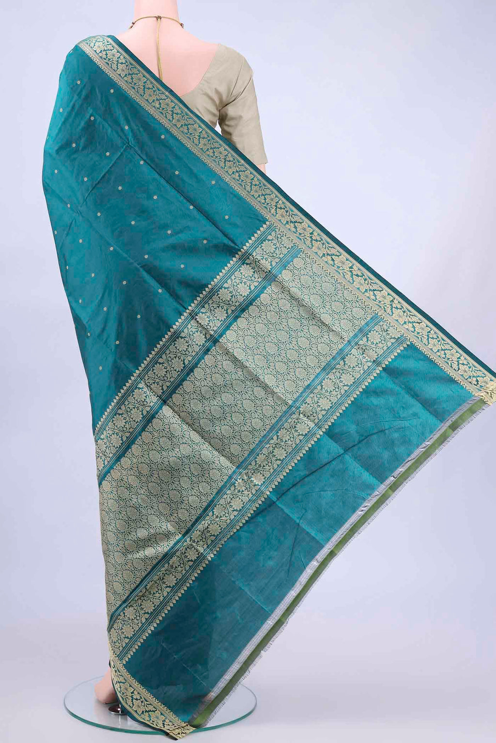 pallu body