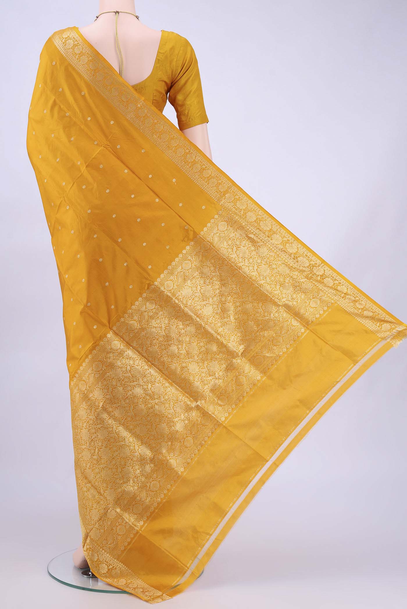 pallu body
