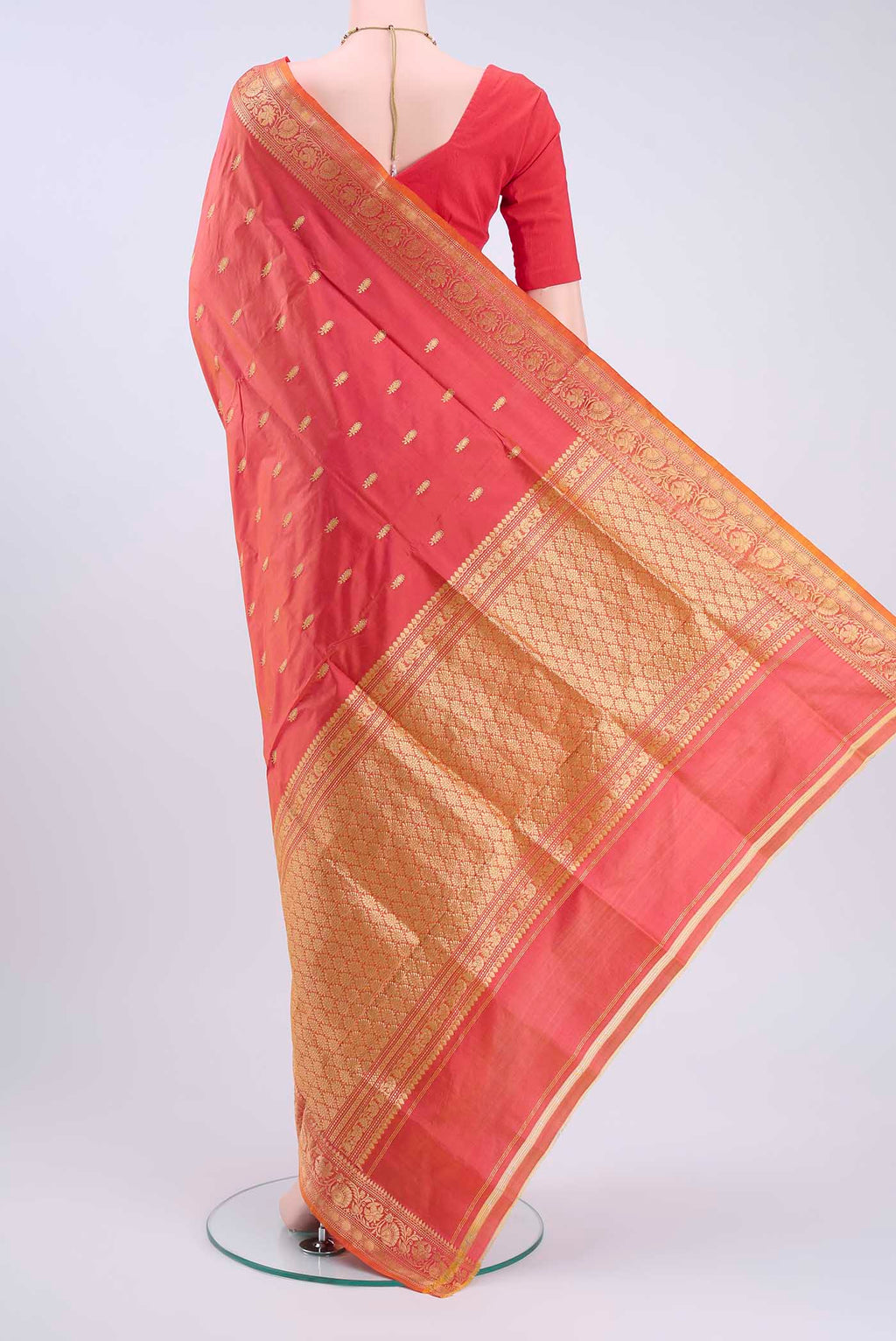 pallu body