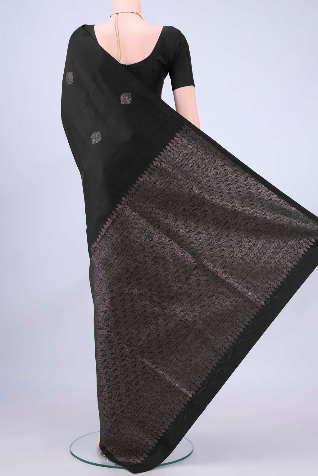 pallu body