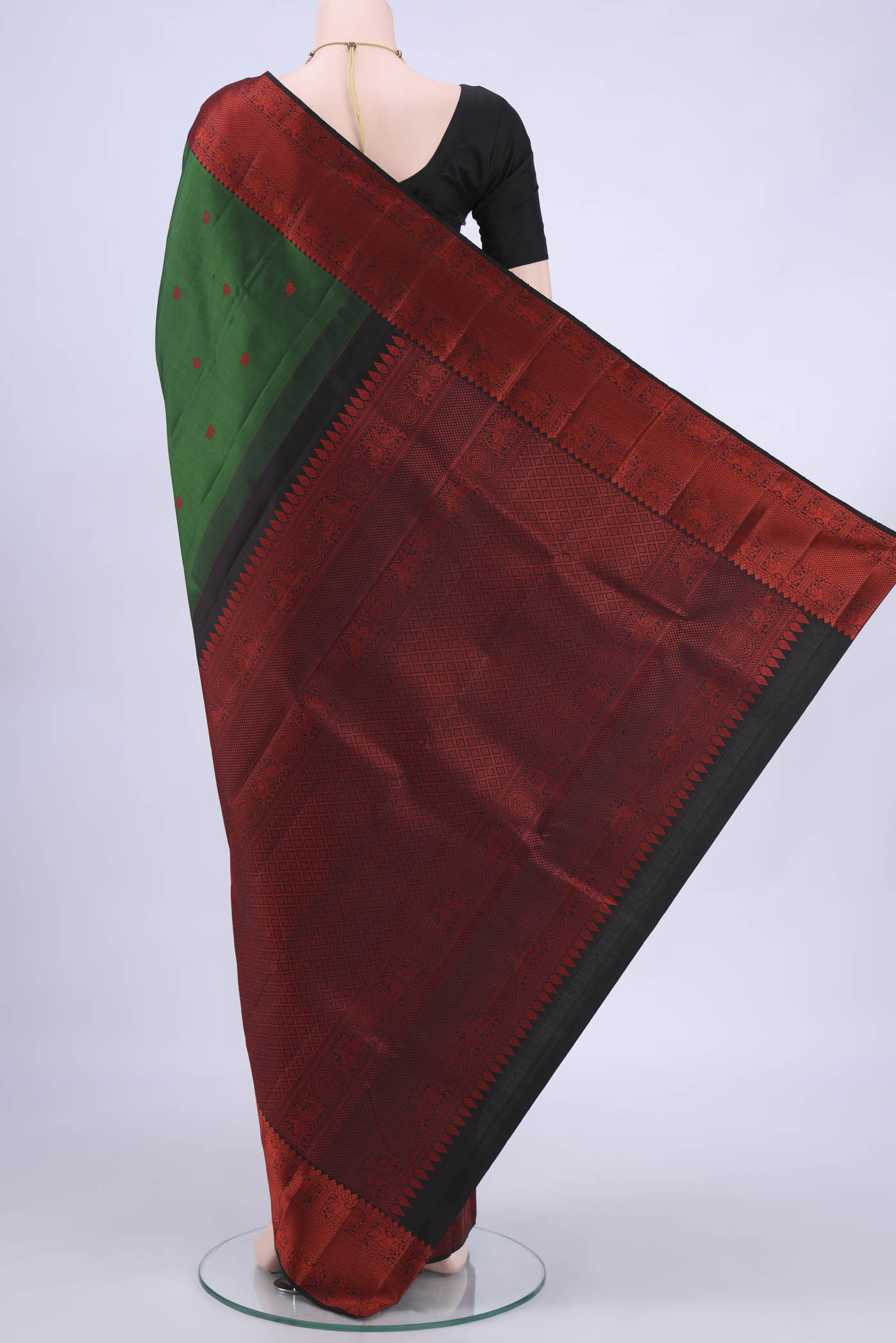 pallu body