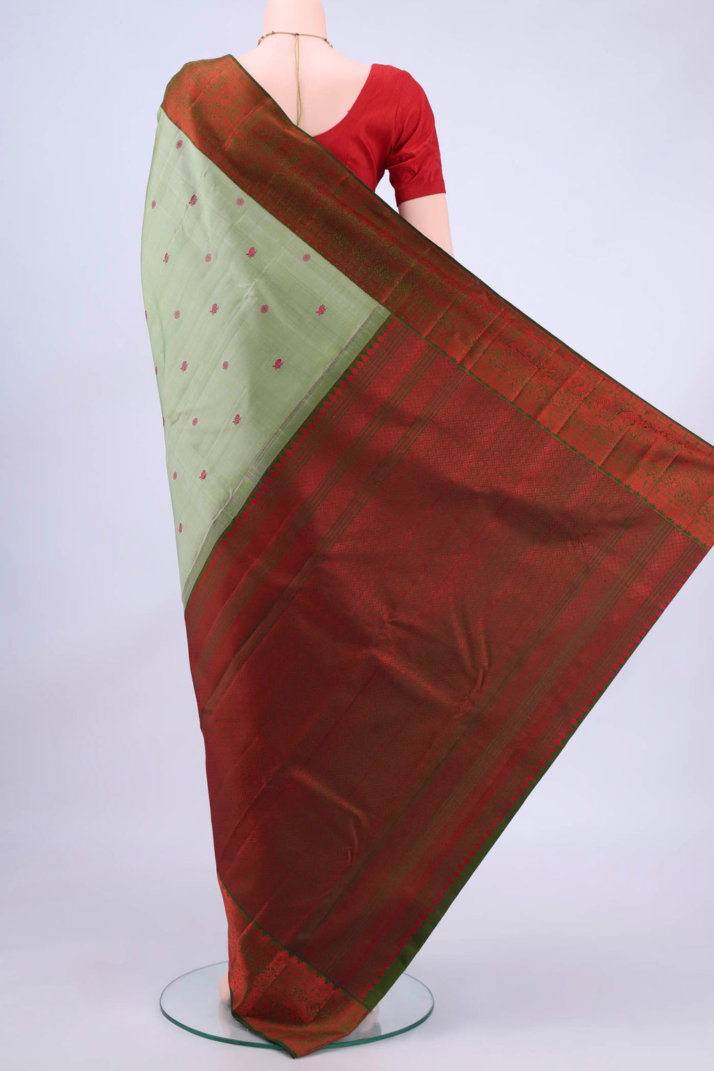 pallu body