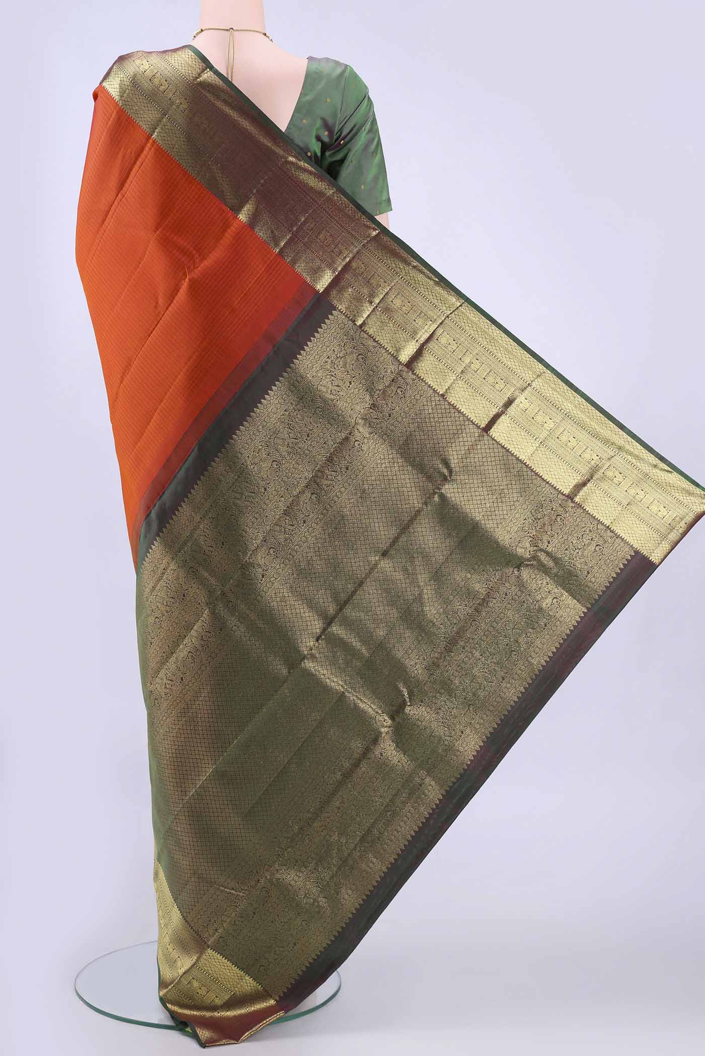 pallu body