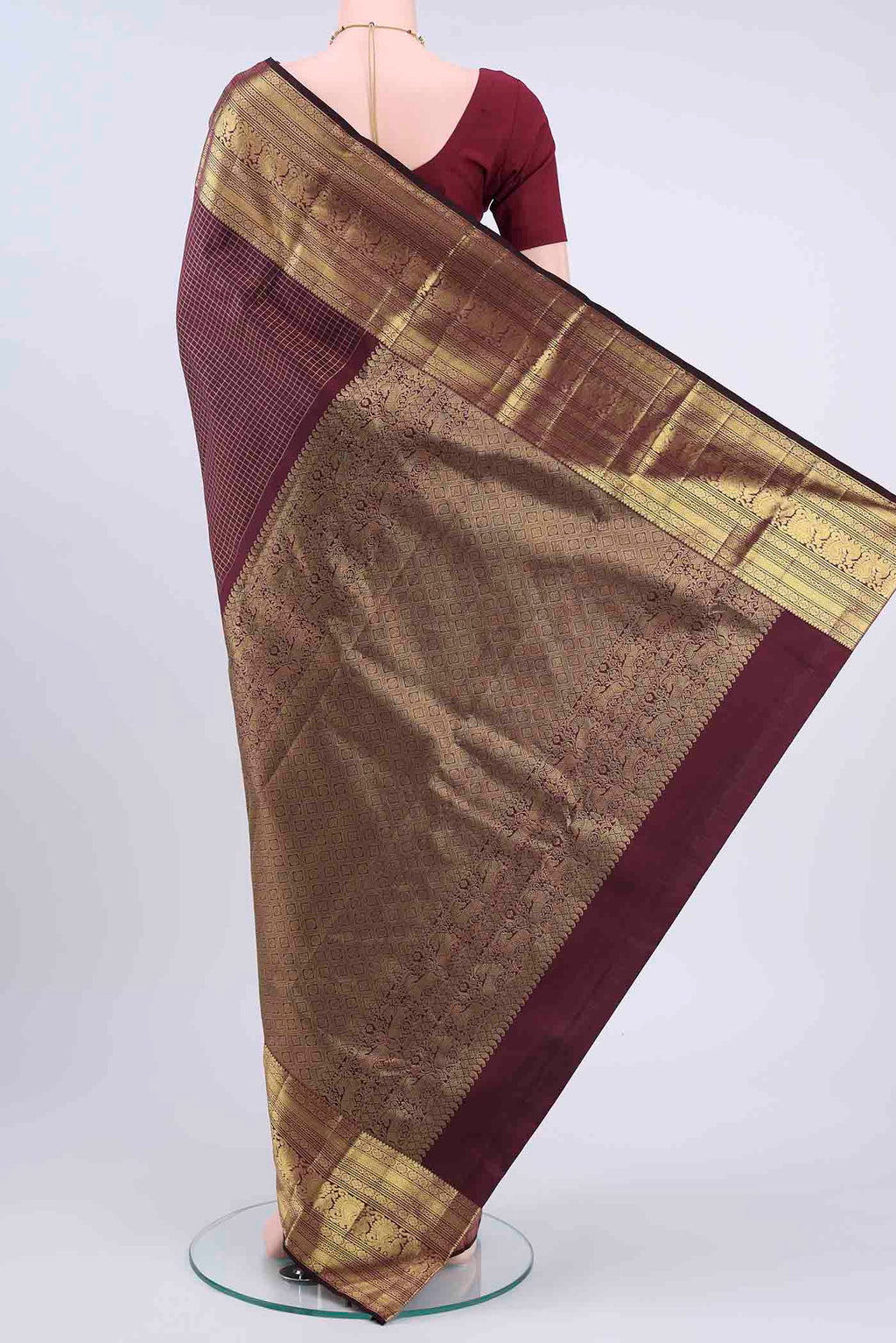 pallu body