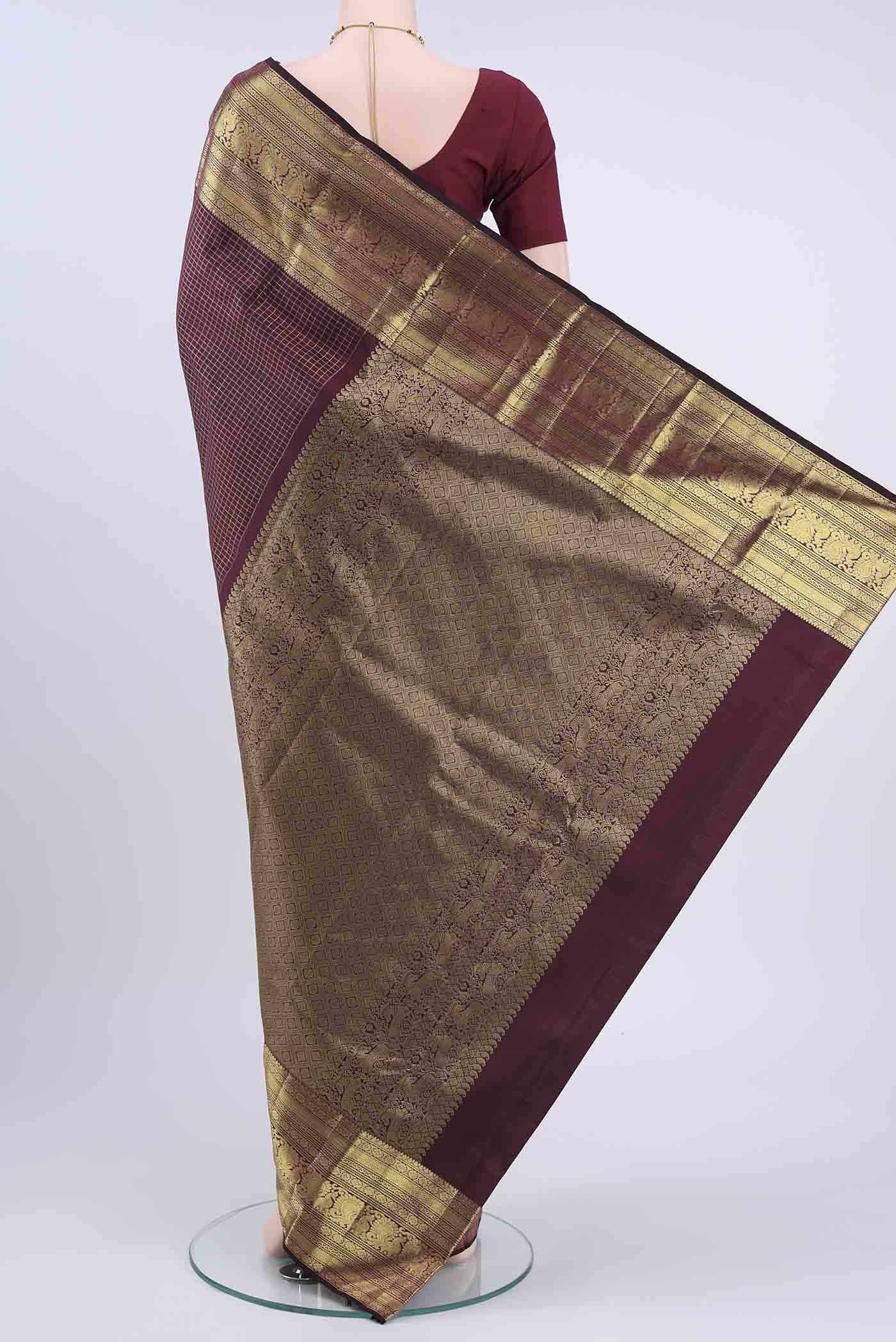 pallu body