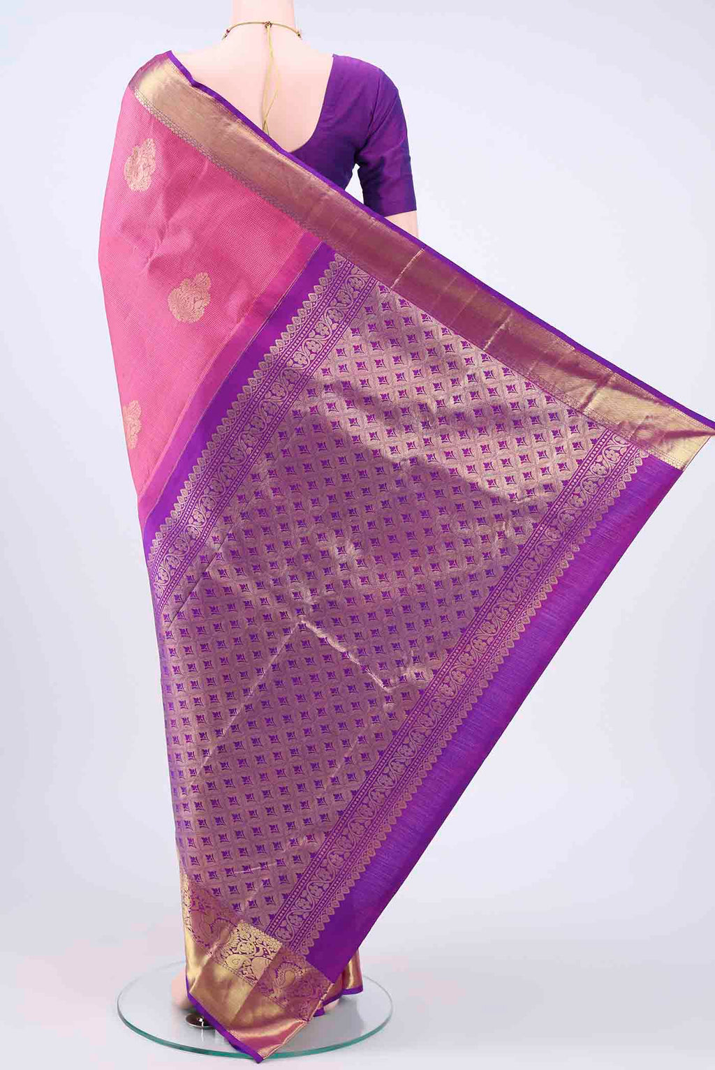 pallu body