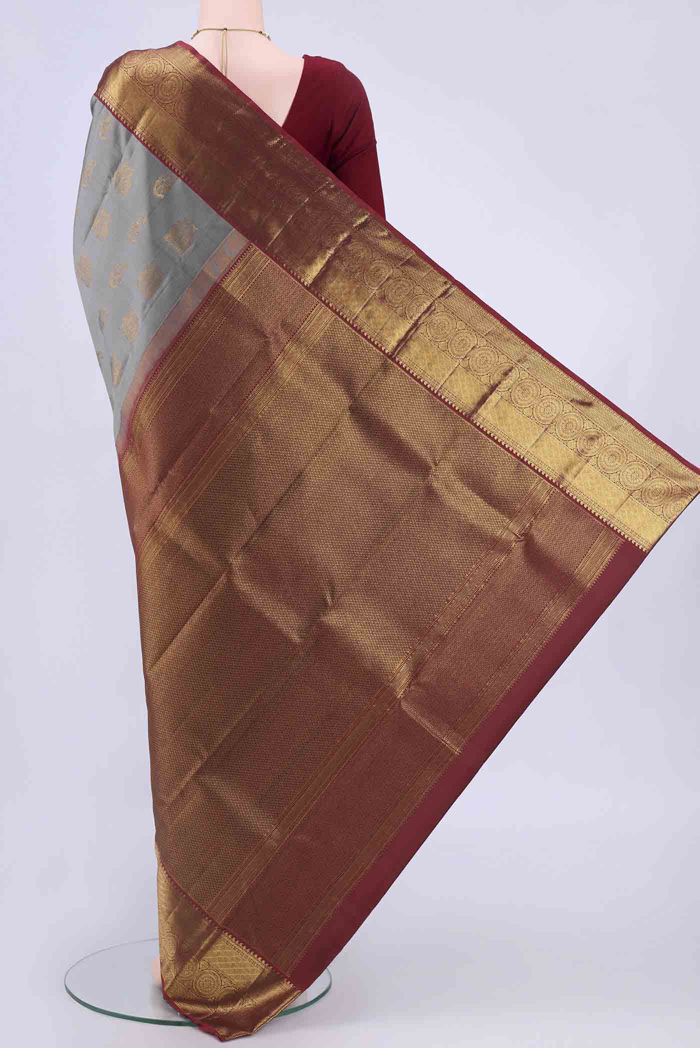 pallu body