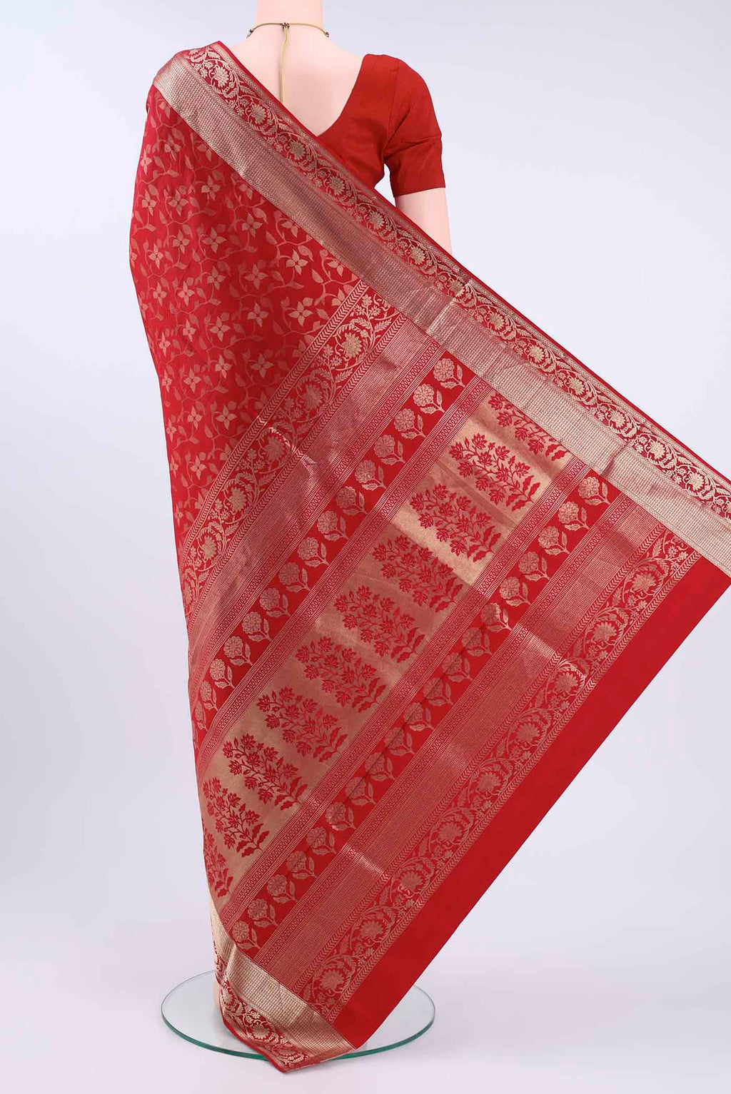 pallu body
