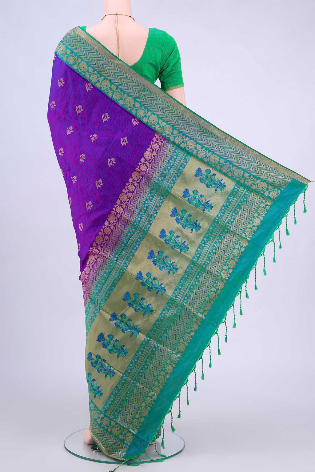 pallu body