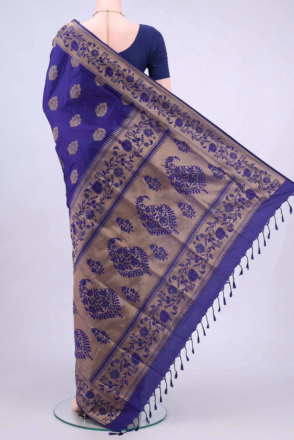 pallu body