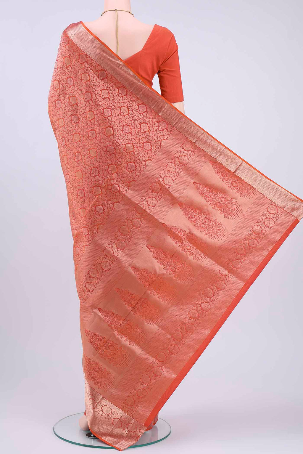 pallu body