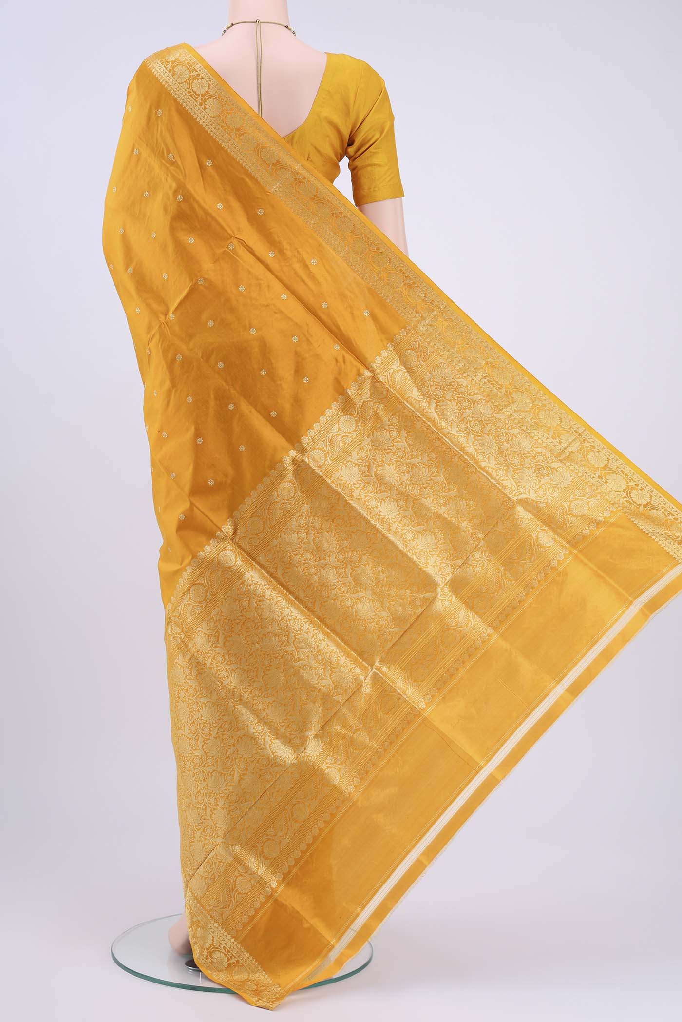 pallu body