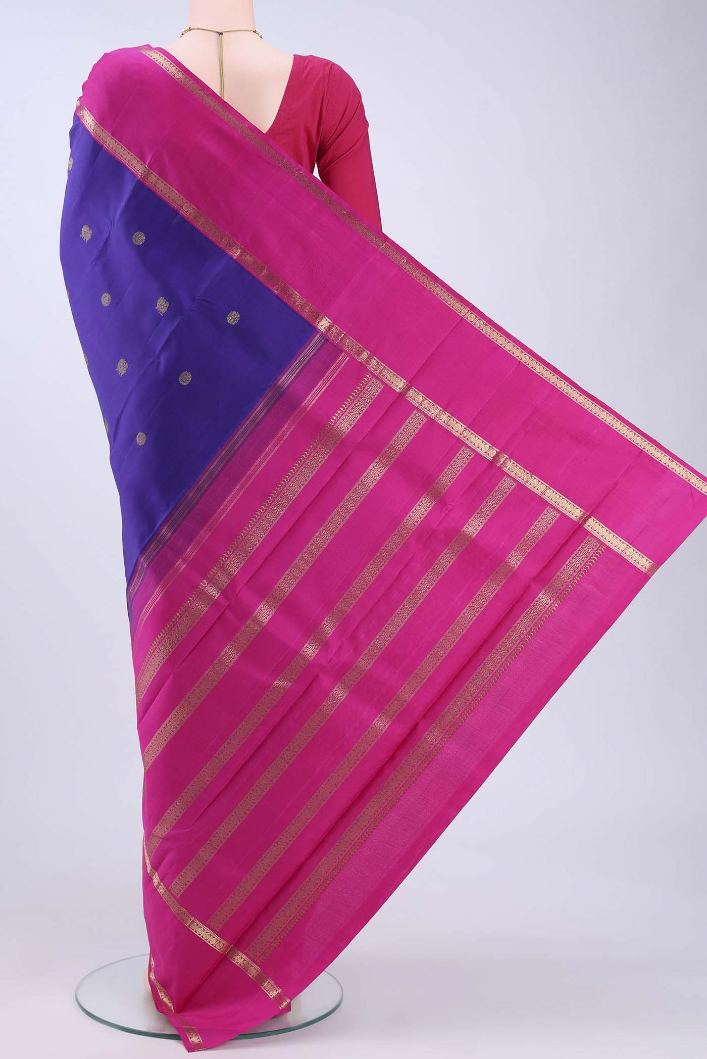 pallu body