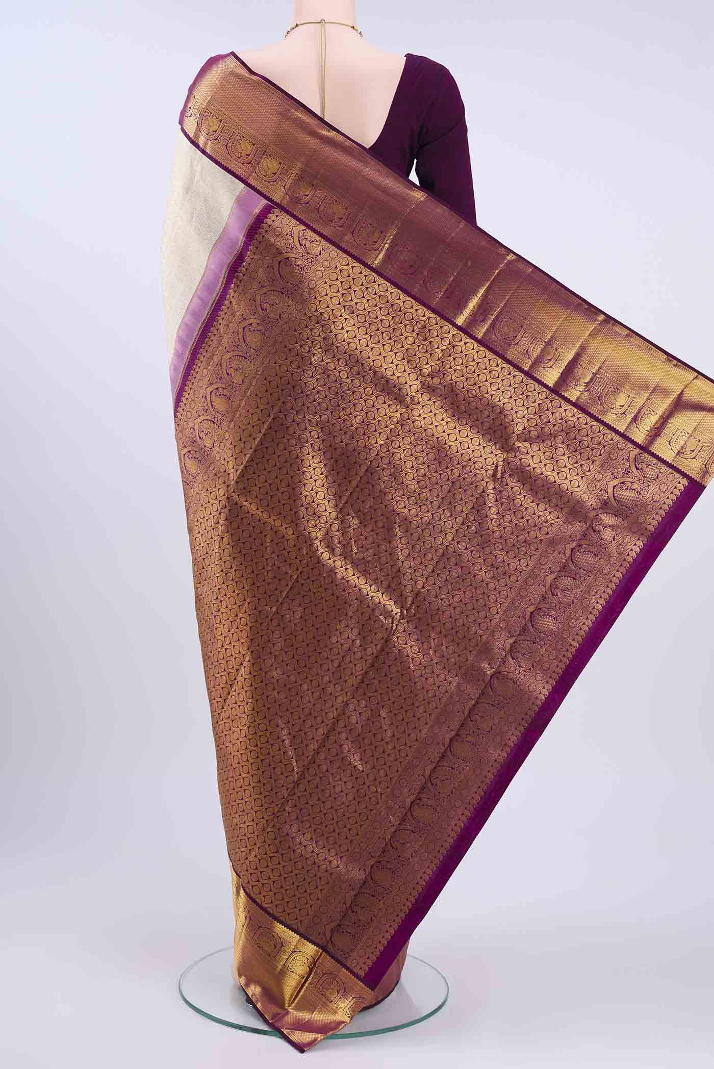 pallu body