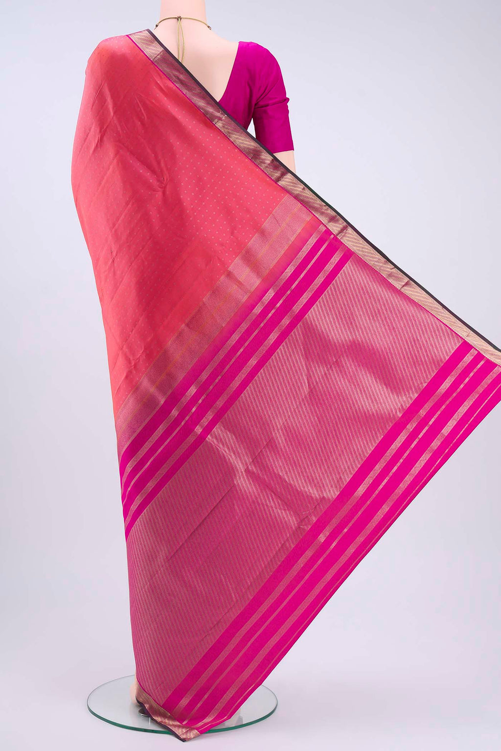 pallu body