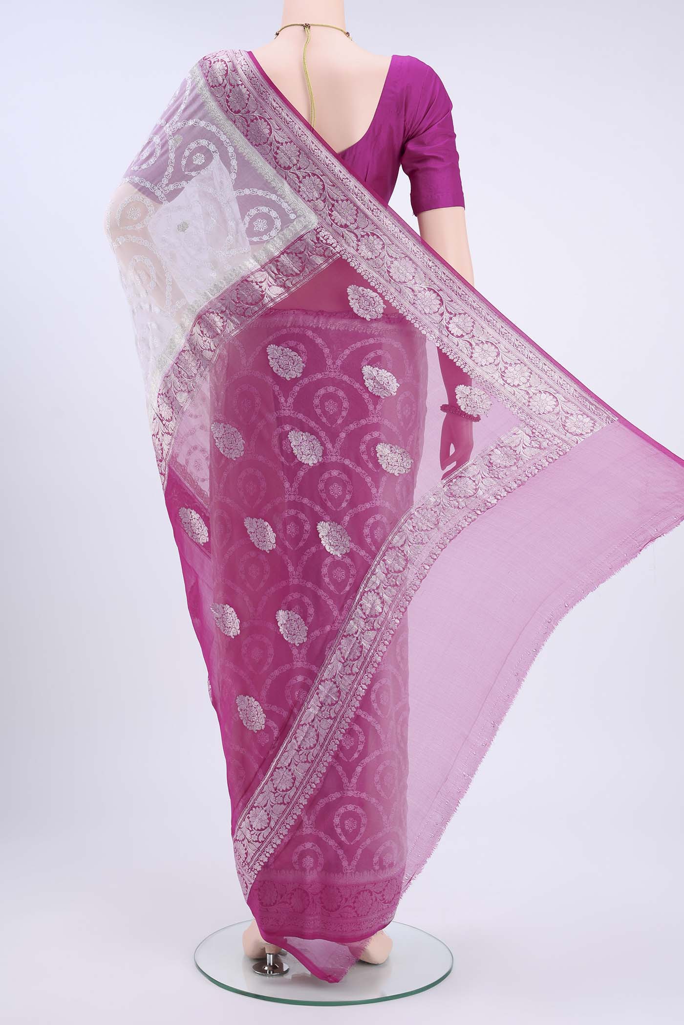 pallu body