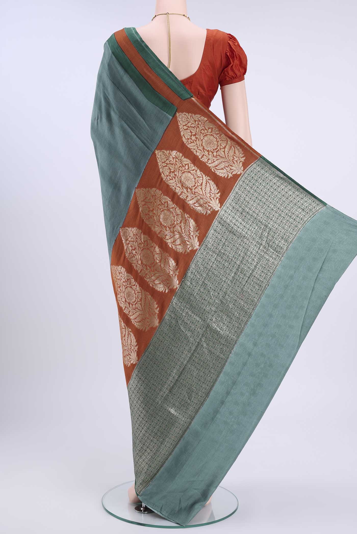 pallu body