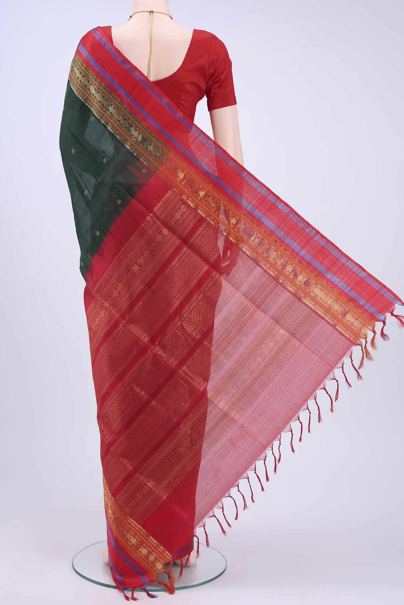 pallu body